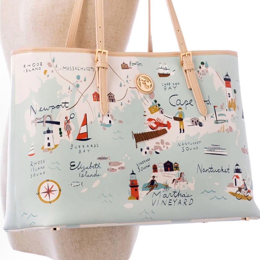 Spartina 449 NE Harbors Tote. Perfect for shopping or relaxing on the beach!